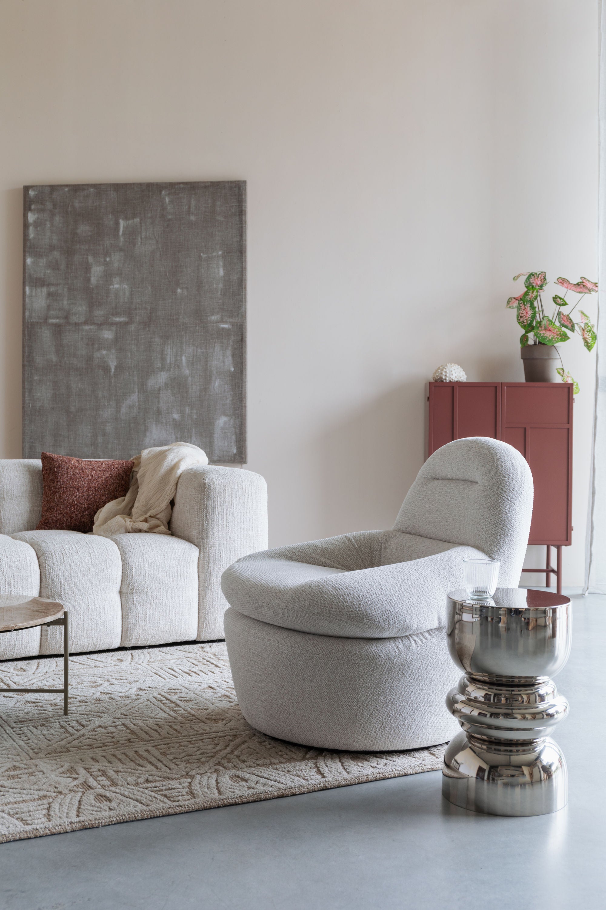 Velvoro White Boucle Swivel Lounge Chair